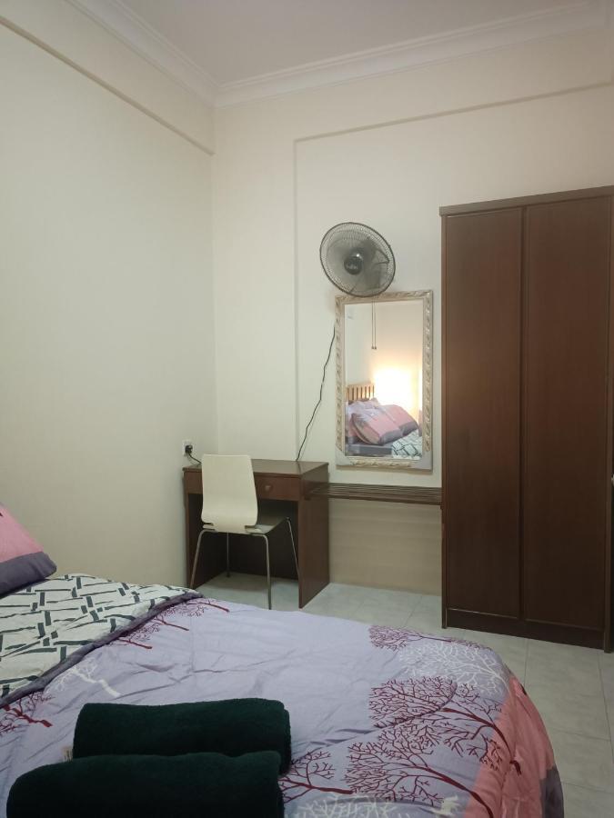 Sofea Bukit Merah - Laketown A6153 Kampong Selemat